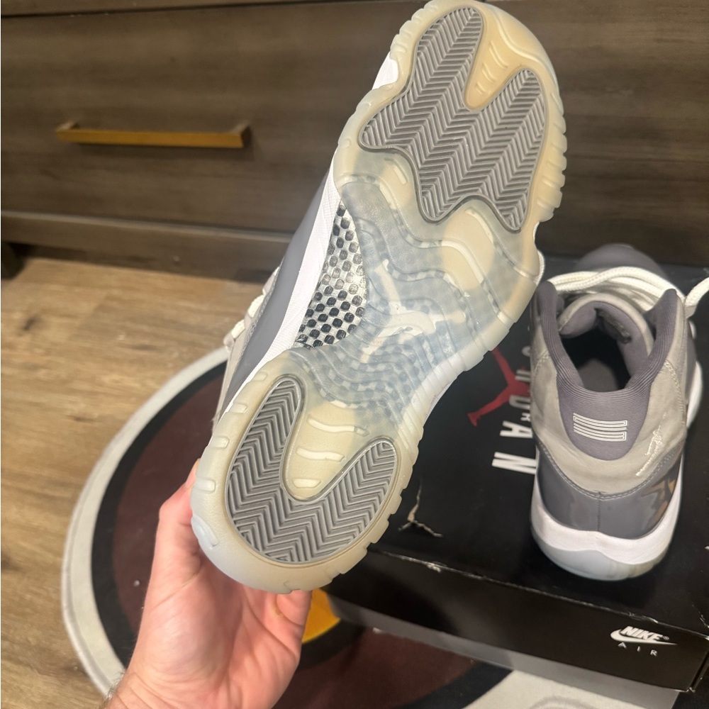Jordan 11 Cool Grey - Picture 6 of 9